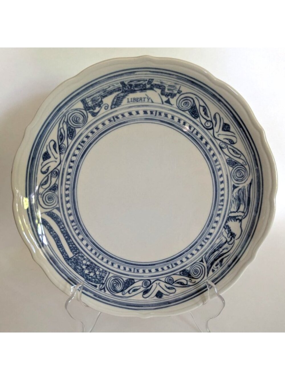 Syracuse China Liberty Blue Plate 10" Scalloped Edge Decorative Ceramic Vintage
